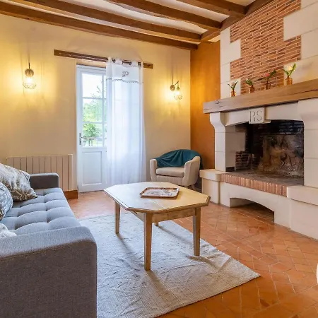 Vakantiehuis De Groupe Avec Salle De Jeux, Jardin 4000m², Proche Foret De Chandelais Et Zoo De La Fleche - Fr-1-622-56 Baugé