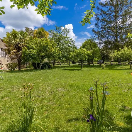 De Groupe Avec Salle De Jeux, Jardin 4000m², Proche Foret De Chandelais Et Zoo De La Fleche - Fr-1-622-56 Nyaraló Baugé