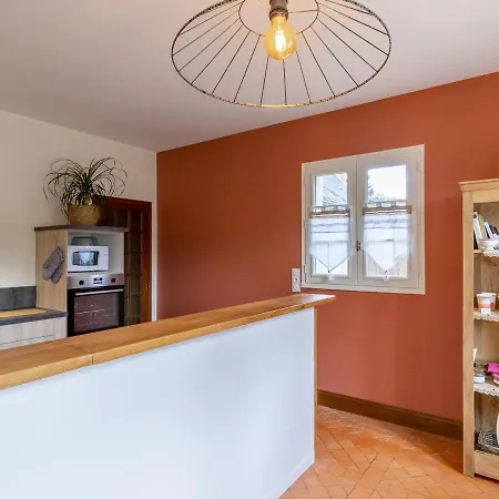 Nyaraló De Groupe Avec Salle De Jeux, Jardin 4000m², Proche Foret De Chandelais Et Zoo De La Fleche - Fr-1-622-56 Baugé