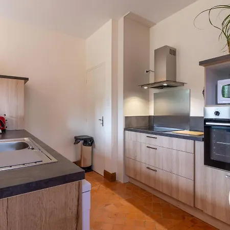 De Groupe Avec Salle De Jeux, Jardin 4000m², Proche Foret De Chandelais Et Zoo De La Fleche - Fr-1-622-56 Nyaraló Baugé