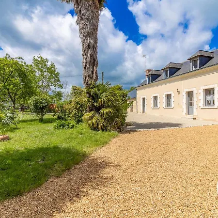 Landhuis De Groupe Avec Salle De Jeux, Jardin 4000m², Proche Foret De Chandelais Et Zoo De La Fleche Baugé