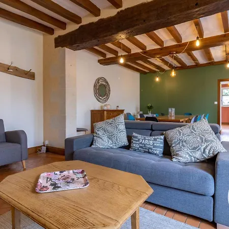 De Groupe Avec Salle De Jeux, Jardin 4000m², Proche Foret De Chandelais Et Zoo De La Fleche - Fr-1-622-56 * Baugé