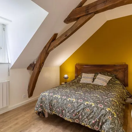 Holiday home De Groupe Avec Salle De Jeux, Jardin 4000m², Proche Foret De Chandelais Et Zoo De La Fleche - Fr-1-622-56