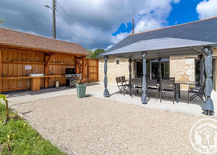 De Groupe Avec Salle De Jeux, Jardin 4000m², Proche Forêt De Chandelais Et Zoo De La Flèche - Fr-1-622-56 Hébergement de vacances Baugé